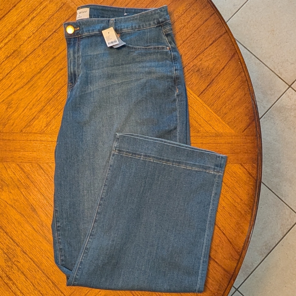 Lane Bryant Wide Leg Flare Jeans NWT - Picture 7 of 9